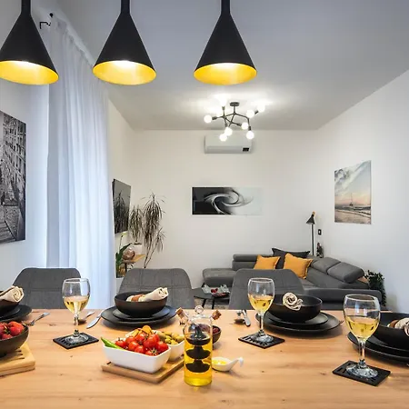 Lux Maximus Apartment Pula Exterior photo